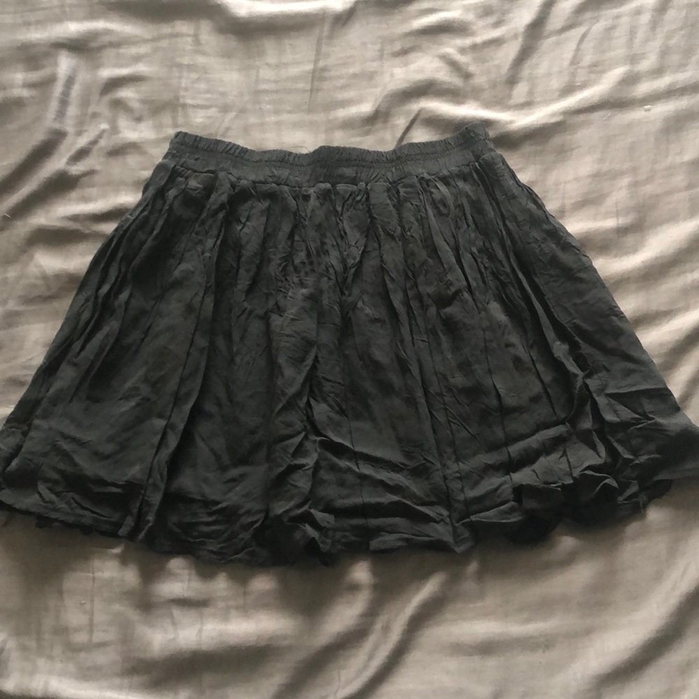 Forever 21 Black Ruffled Skirt